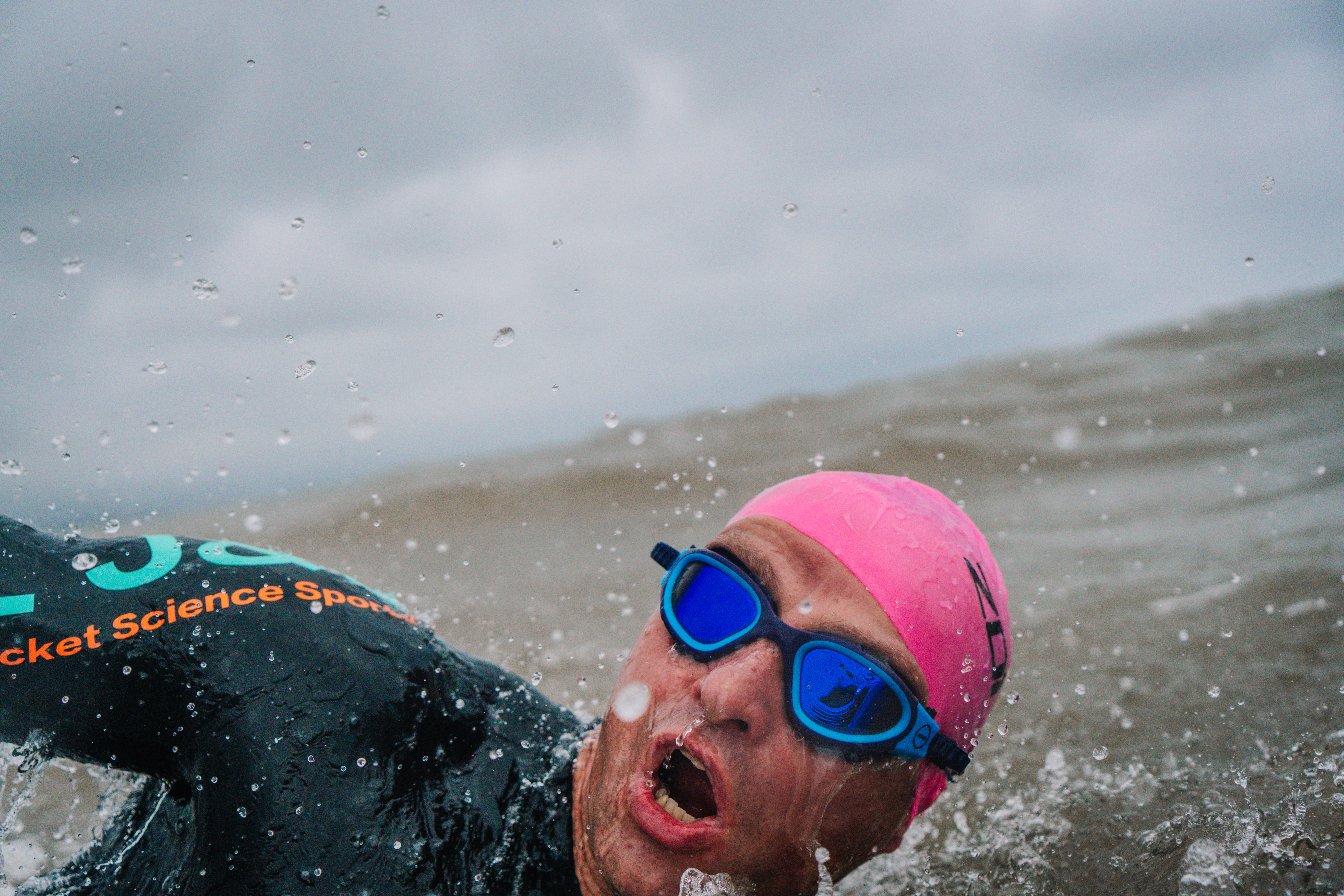 Dive in Without Drowning: 5 must know tips for first time triathlon swimmers.
